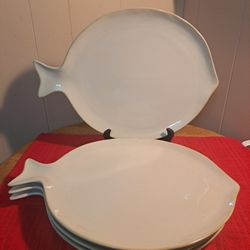 Set Of 4 Food Network COAST 16",  Fish Shaped Platters