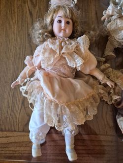 Vintage porcelain dolls