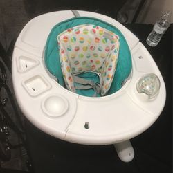baby booster seat never used