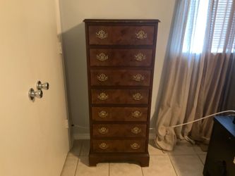 Chest drawers