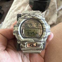 G-shock Camo Watch With Case