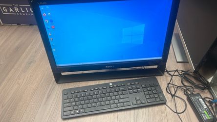 Touchscreen Sony vaio corei3  2.27 4gb ram 120gb SSD  win 10