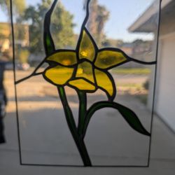 Vintage Stained Glass Daffodil Suncatcher with hanging Chain No Cracks