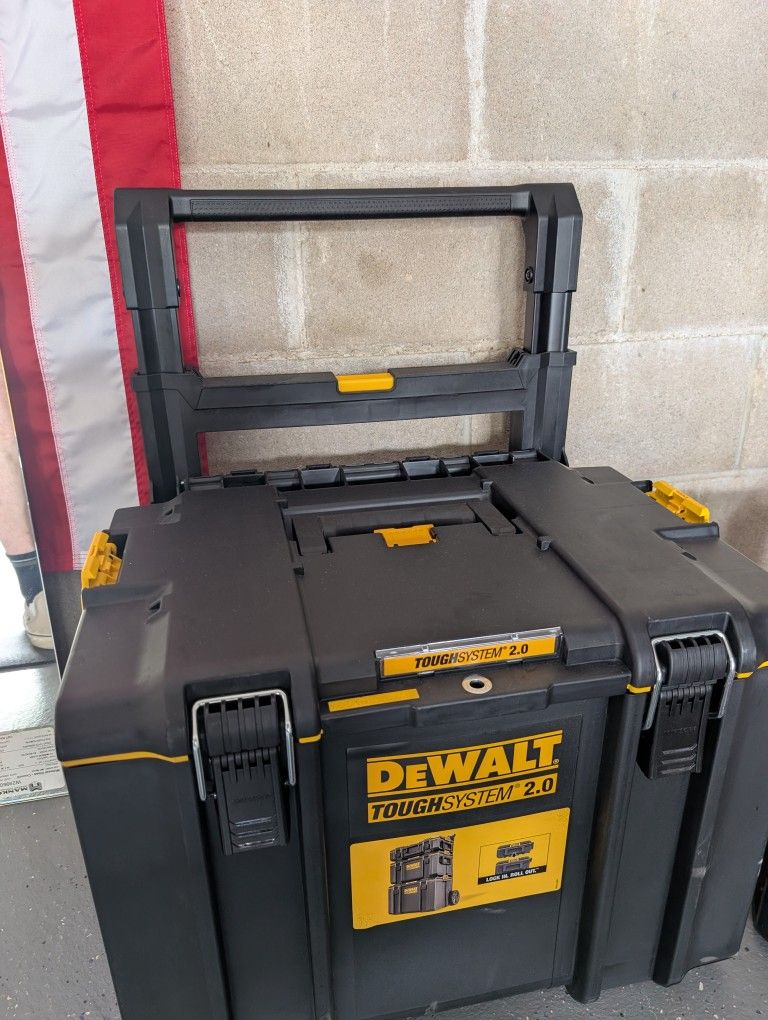 DeWalt Tough System 2.0 Rolling Toolbox