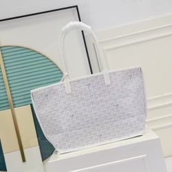 Goyard Tote 