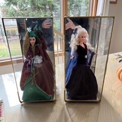 Glass Display Case With Mirror Back And Bottom