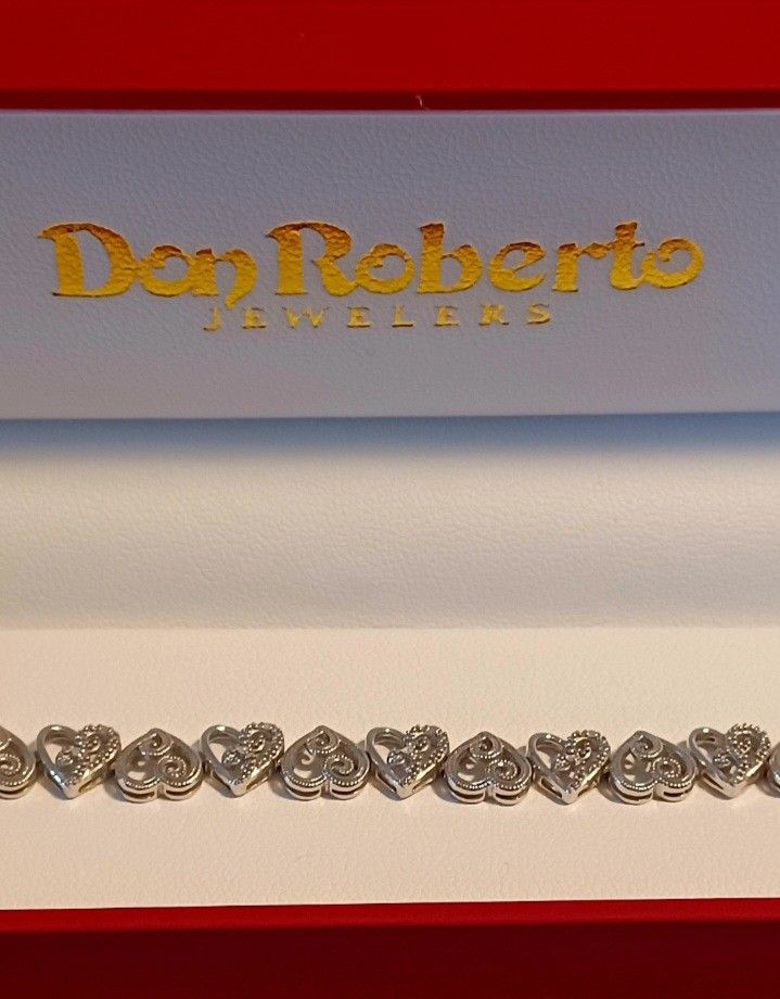 Single row Hearts Tennis Bracelet, Don Roberto Jewelers  Gift 