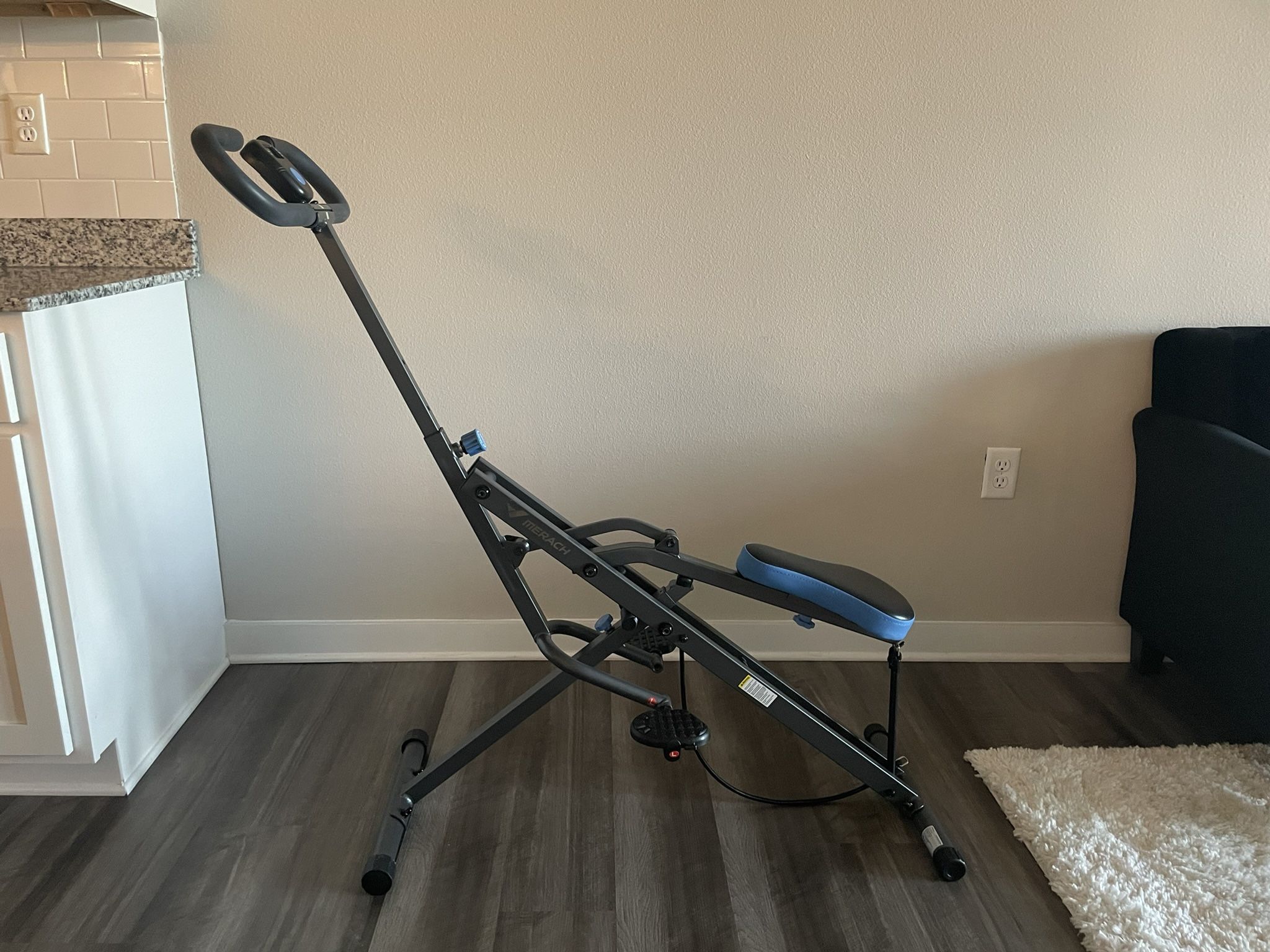 MERACH Squat Machine