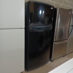 Whirlpool Refrigerator Top Freezer Black 