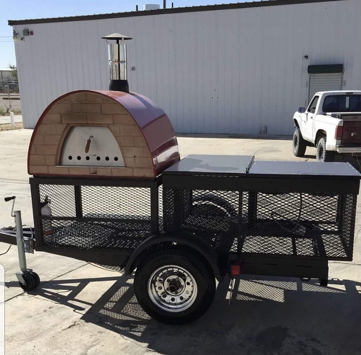 Wood Fire Mobile (Pizza )Oven On Trailer