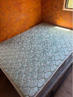 Queen mattress bed set