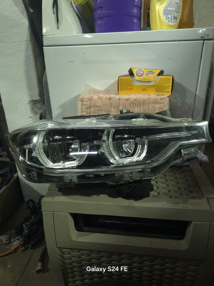 BMW 335I XDRIVE HEADLIGHTS