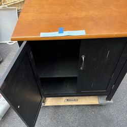 Nice sturdy microwave cabinet