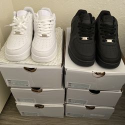 New Airforce 1s Black/white