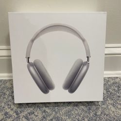 Apple Maxes In Box