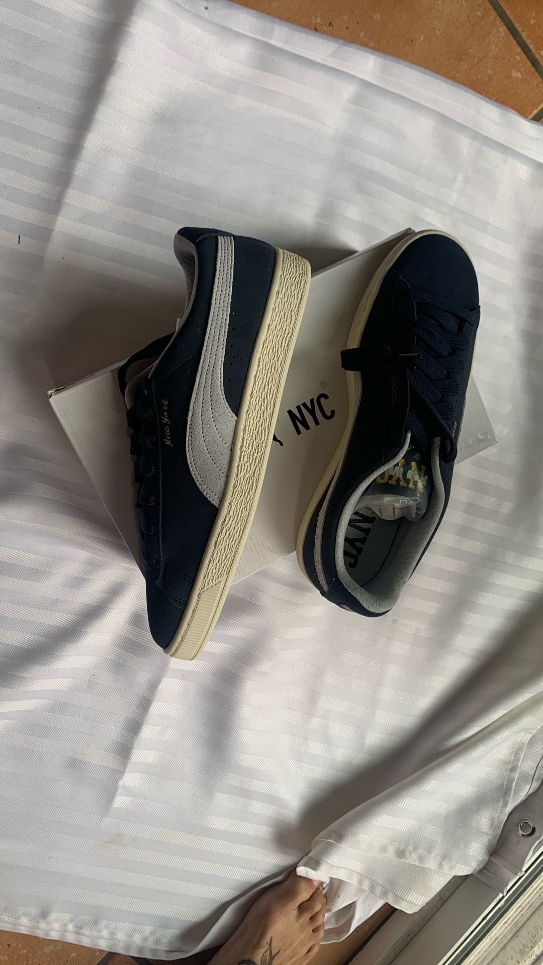 NYC Mens Puma Sneakers NEW 