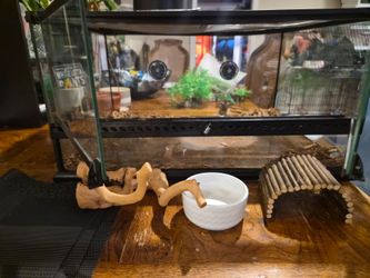 Exo terra enclosure terranium with heat lamp
