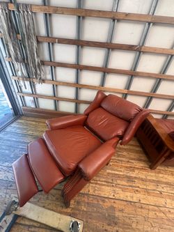 Lane recliner