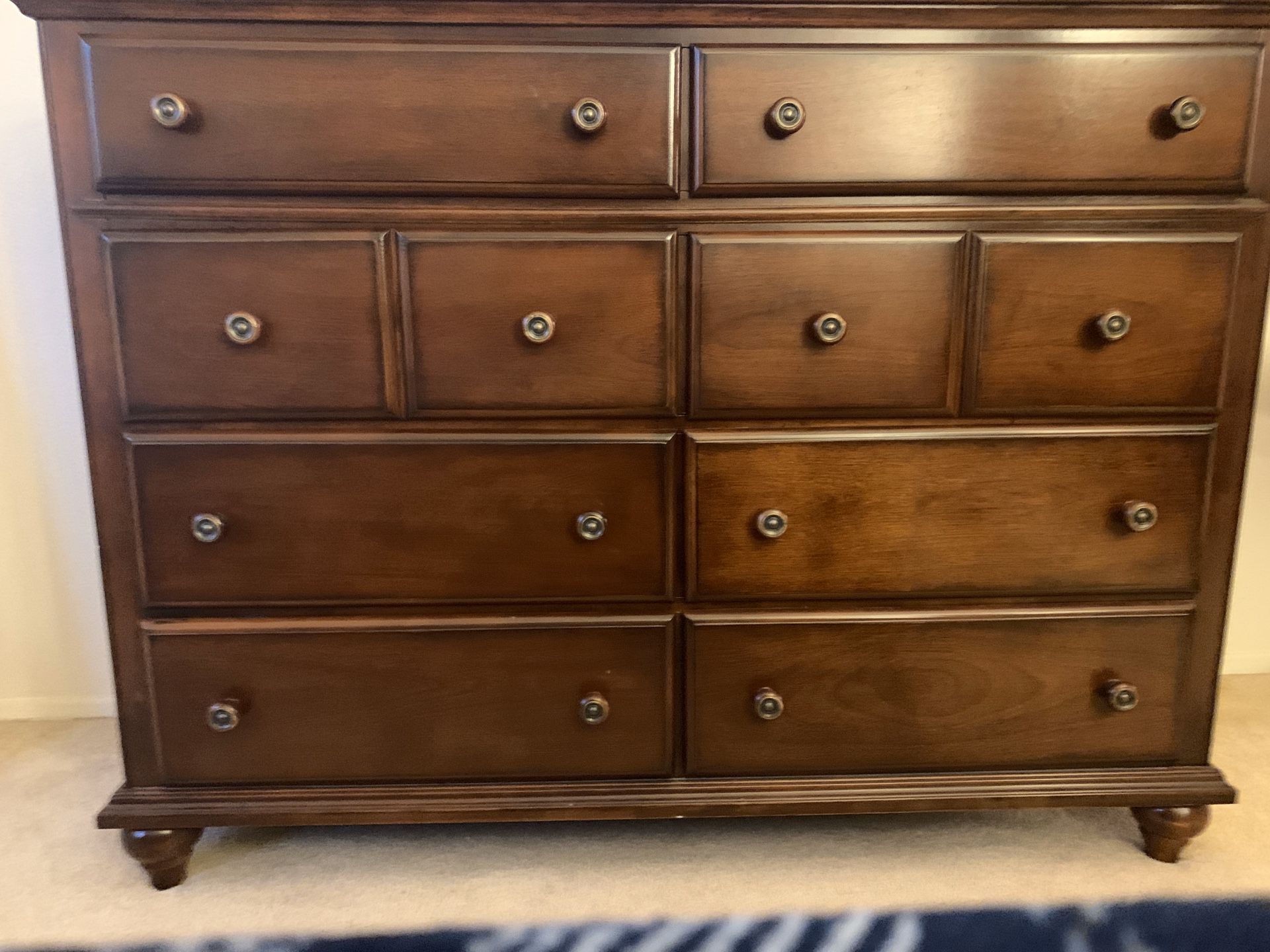 Ashley furniture dresser 6 drawers
