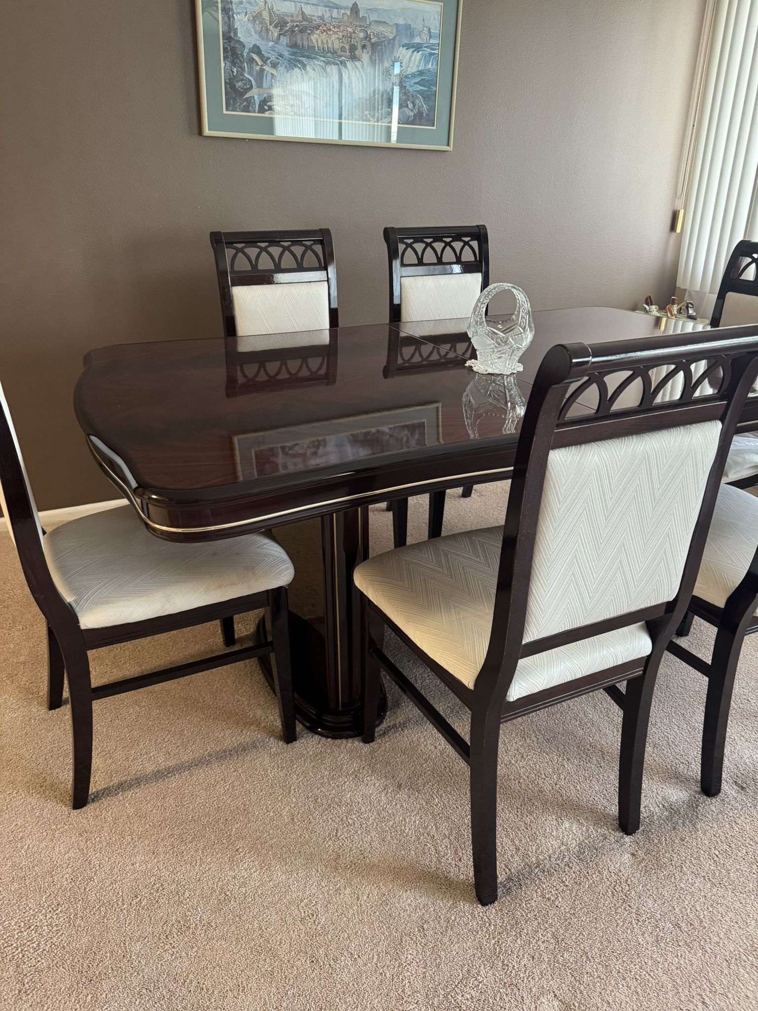 Dining Table & Chairs