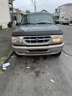 1999 Ford Explorer