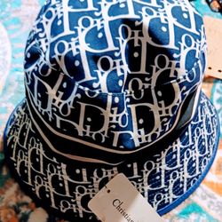 Christian Dior 