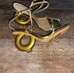 Fashion Nova Metallic Gold Heels