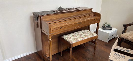 Free furniture & piano