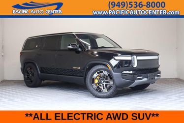2022 Rivian R1S