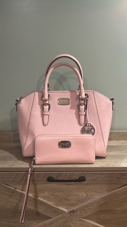 Michael Kors Pink Set of 2 (Bag & Wallet)