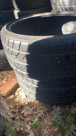 Two tires 255/30/22 Nitto 80% tread