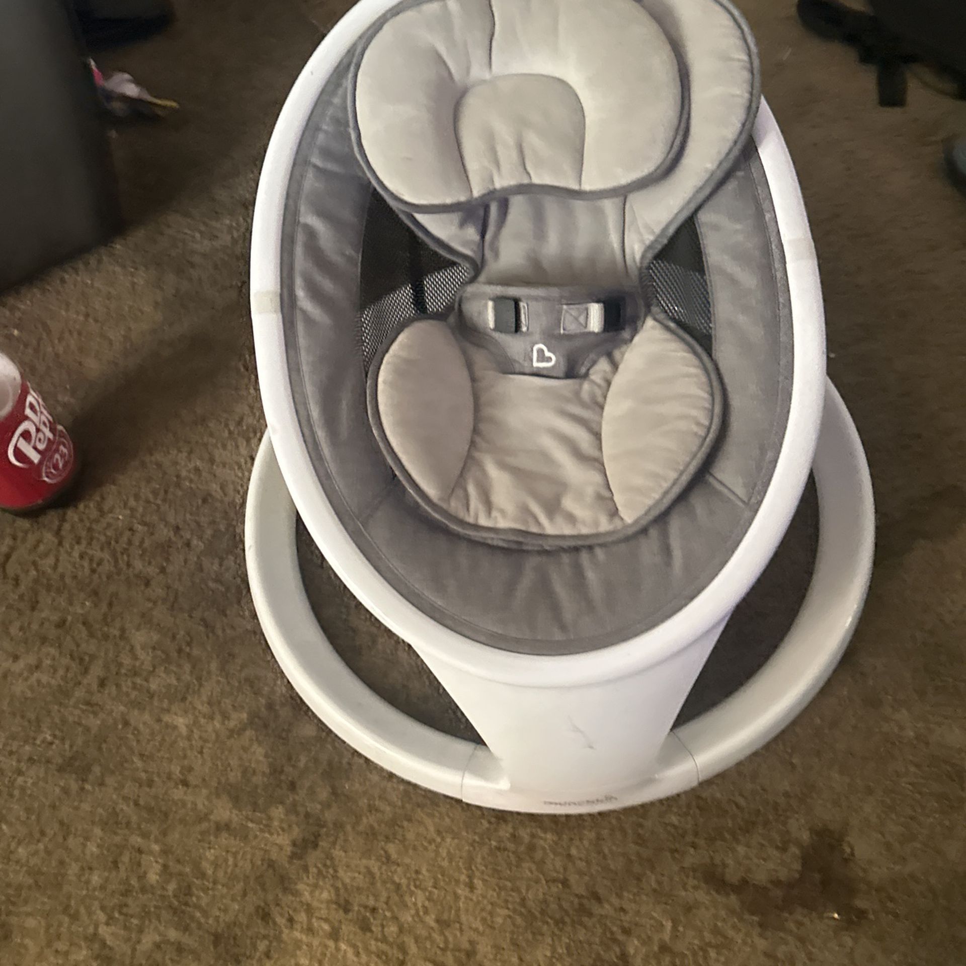 Munchkin Bluetooth Enabled Infant Baby Swing