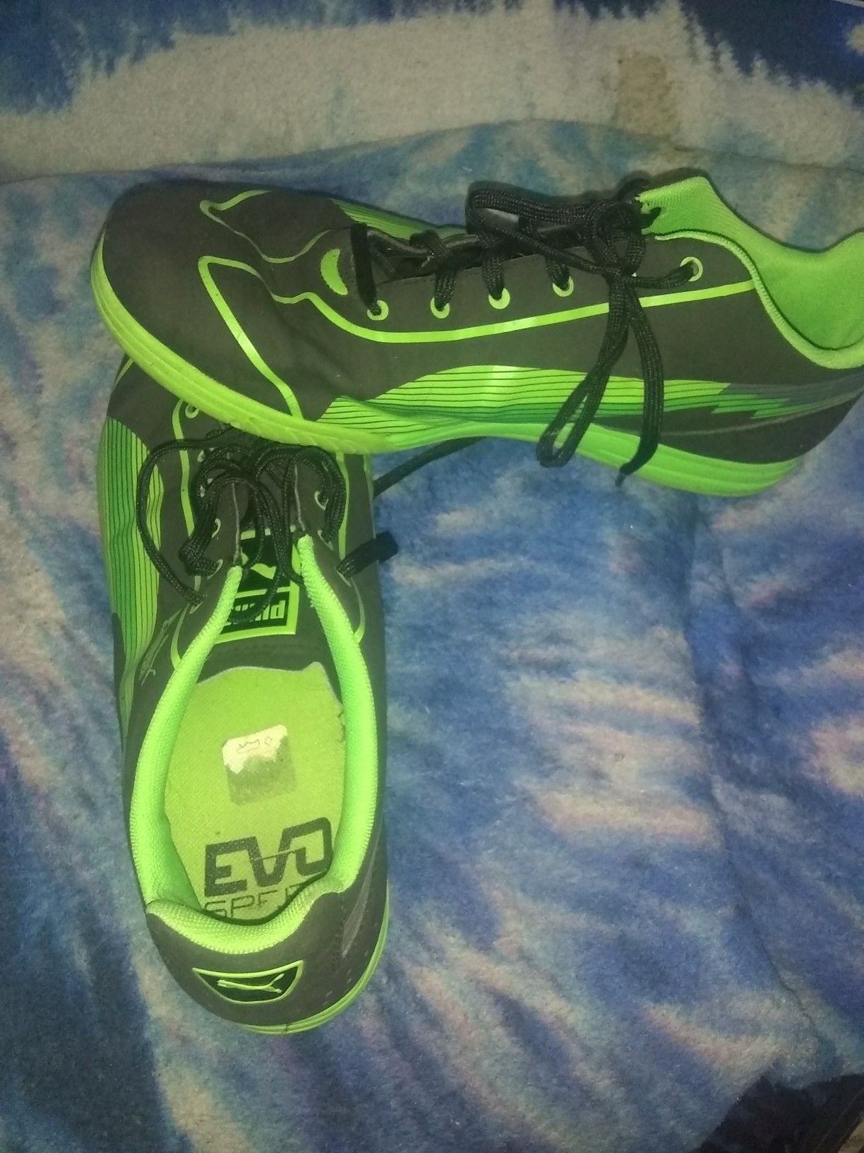 New Puma PRO athletic/ running shoes size 9.5