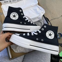 High Top Black converse