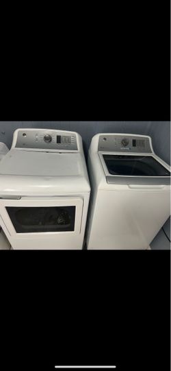 Washer and dryer set