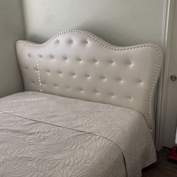 Cal King Bed Tufted Bed Frame With Mattress 