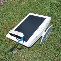 For Sale : Samsung Monitor Computer With Remote