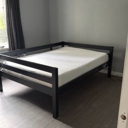 Full Size Bed 