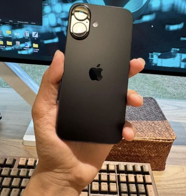 iPhone 16 256GB UNLOCKED