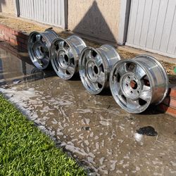 Chevrolet Saburban Stock Rims