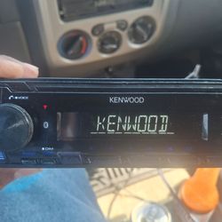 STEREO KENWOOD AUX USB BLUETOOTH GOOD CONDICIÓN ABLO ESPAÑOL