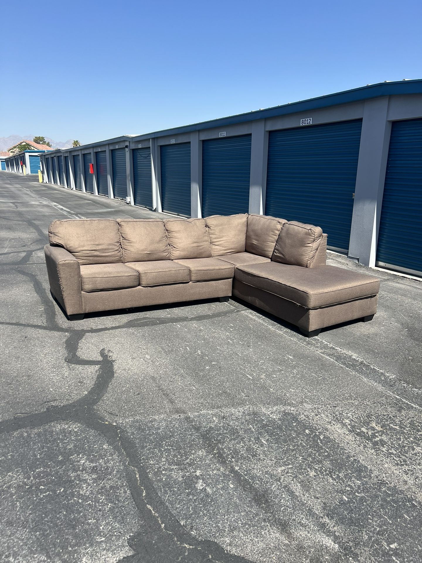 Couch Sectional 