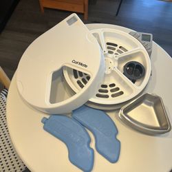 Iced Dry / Wet Food Cat Auto Feeder And 10 Stainless Steel Bowls 