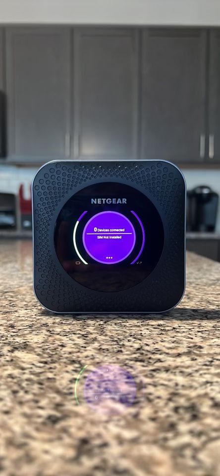 NETGEAR NIGHTHAWK M1 4G MOBILE ROUTER