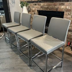 4 Grey Faux Leather Chrome Bar Pub Modern Comfy Stools Chairs(( Seat Need A Little Repair 