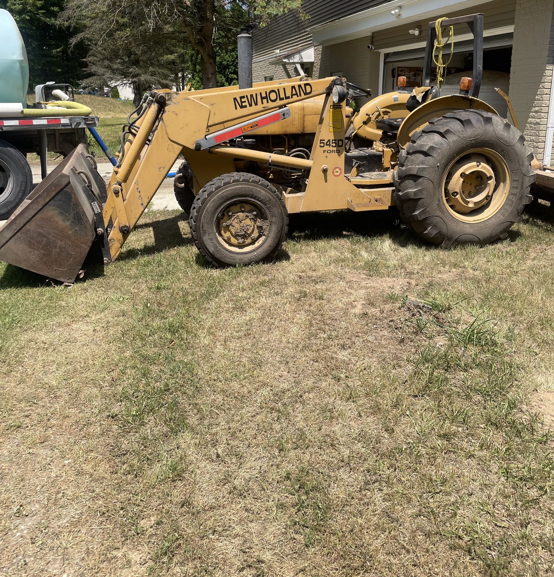 Ford New Holland 545D Tractor