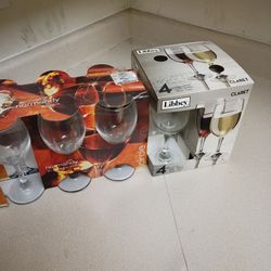 Wine Glasses And Holder 