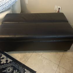 Ottoman With Secret Pull Out twin Bed.  Futon 
