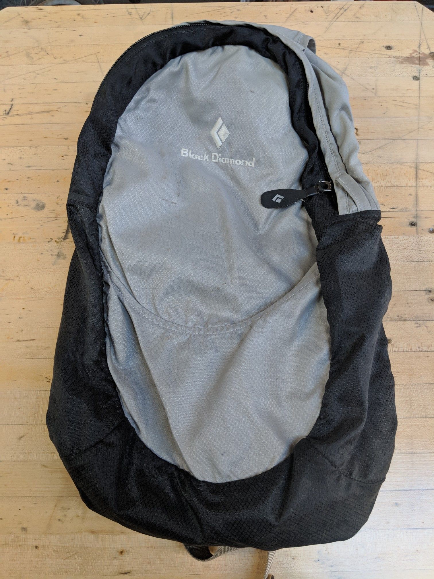 Black Diamond Bbee11 daypack w/ reservoir