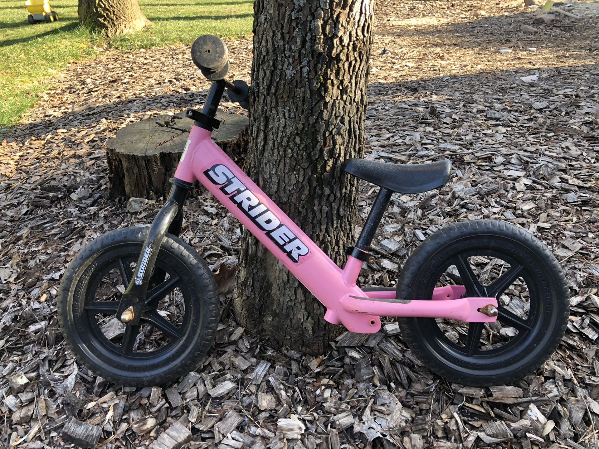 Girls balance bike